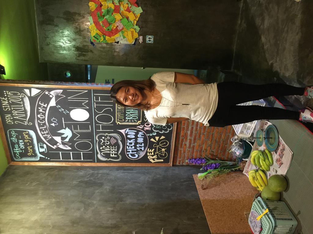Hometown Hostel Samut Songkhram Exterior photo